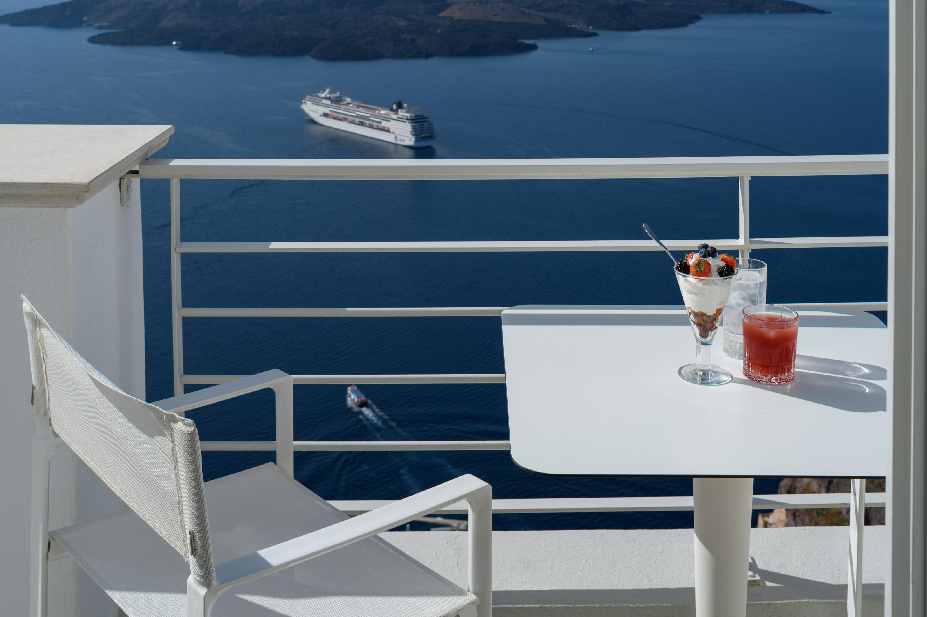 Nefeles Luxury Suites Firá Buitenkant foto
