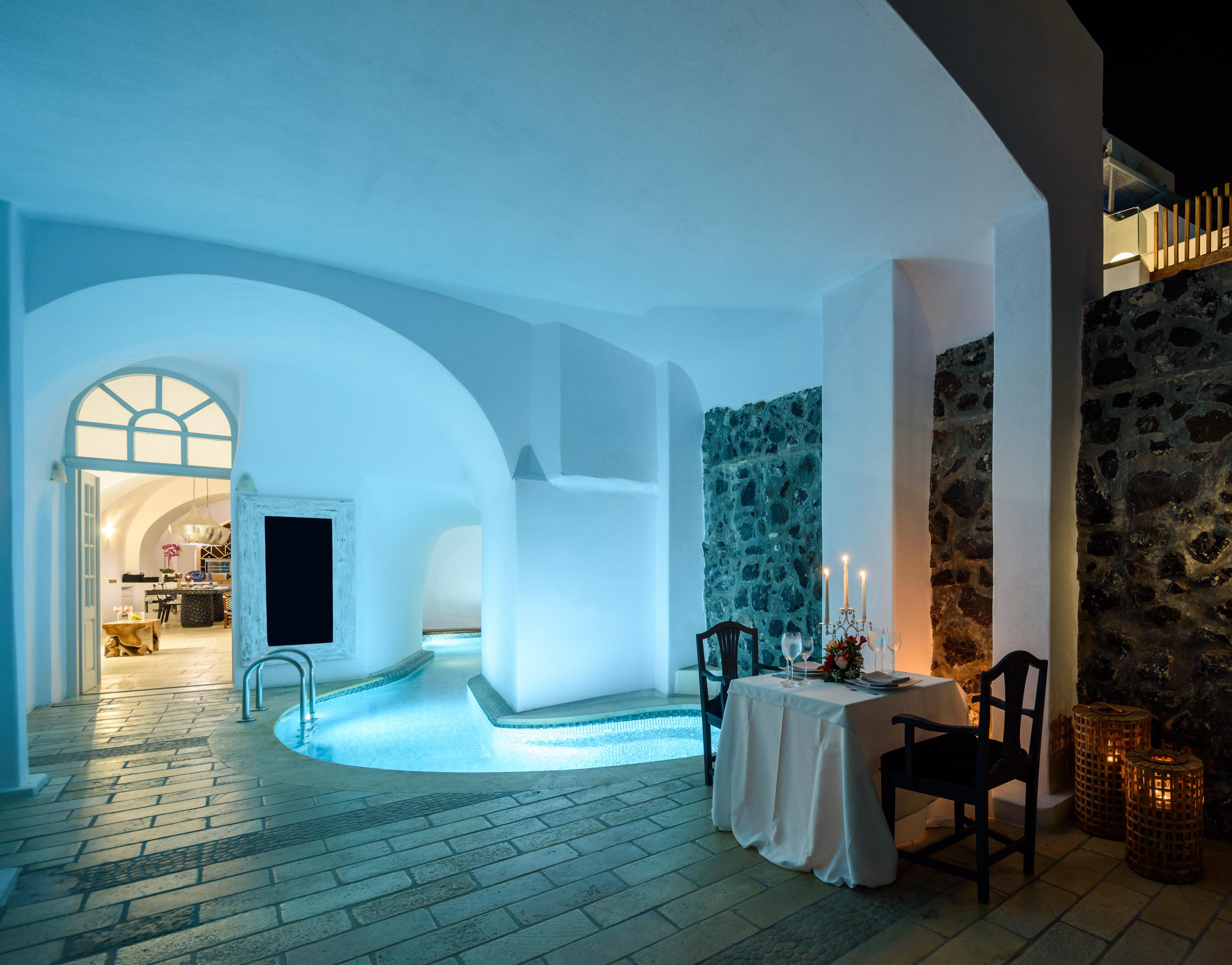 Nefeles Luxury Suites Firá Buitenkant foto