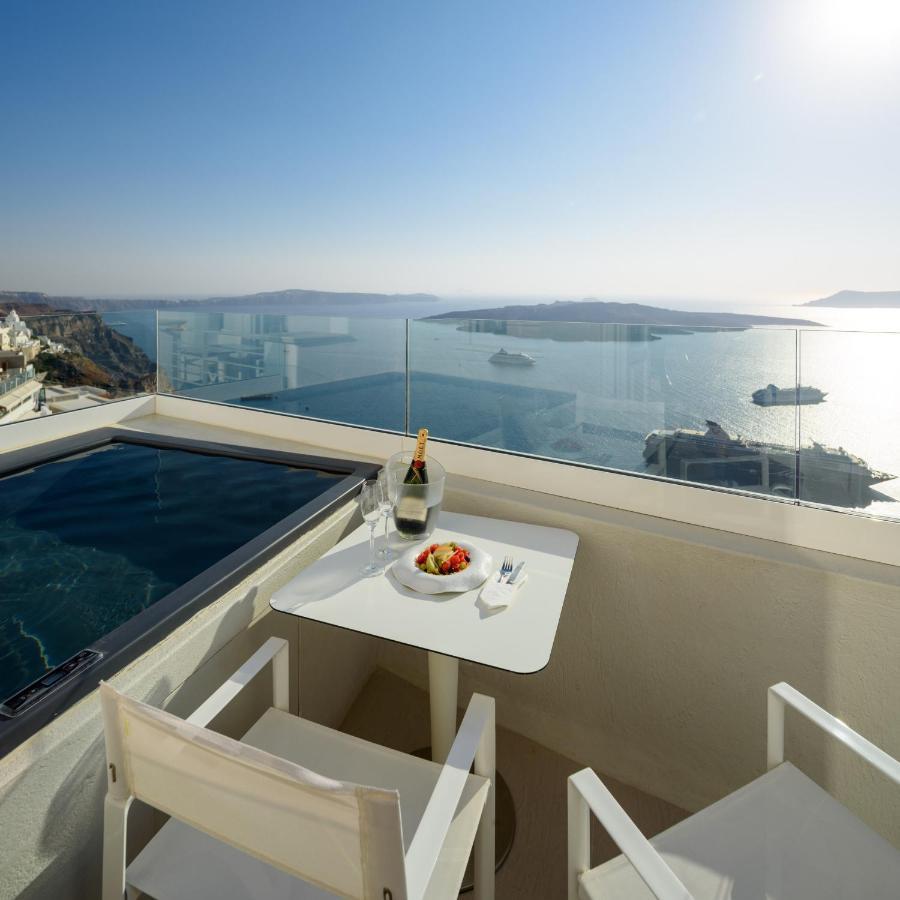 Nefeles Luxury Suites Firá Buitenkant foto