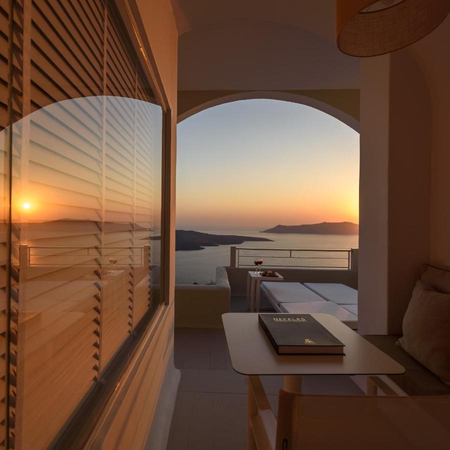 Nefeles Luxury Suites Firá Buitenkant foto