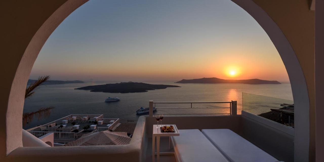 Nefeles Luxury Suites Firá Buitenkant foto