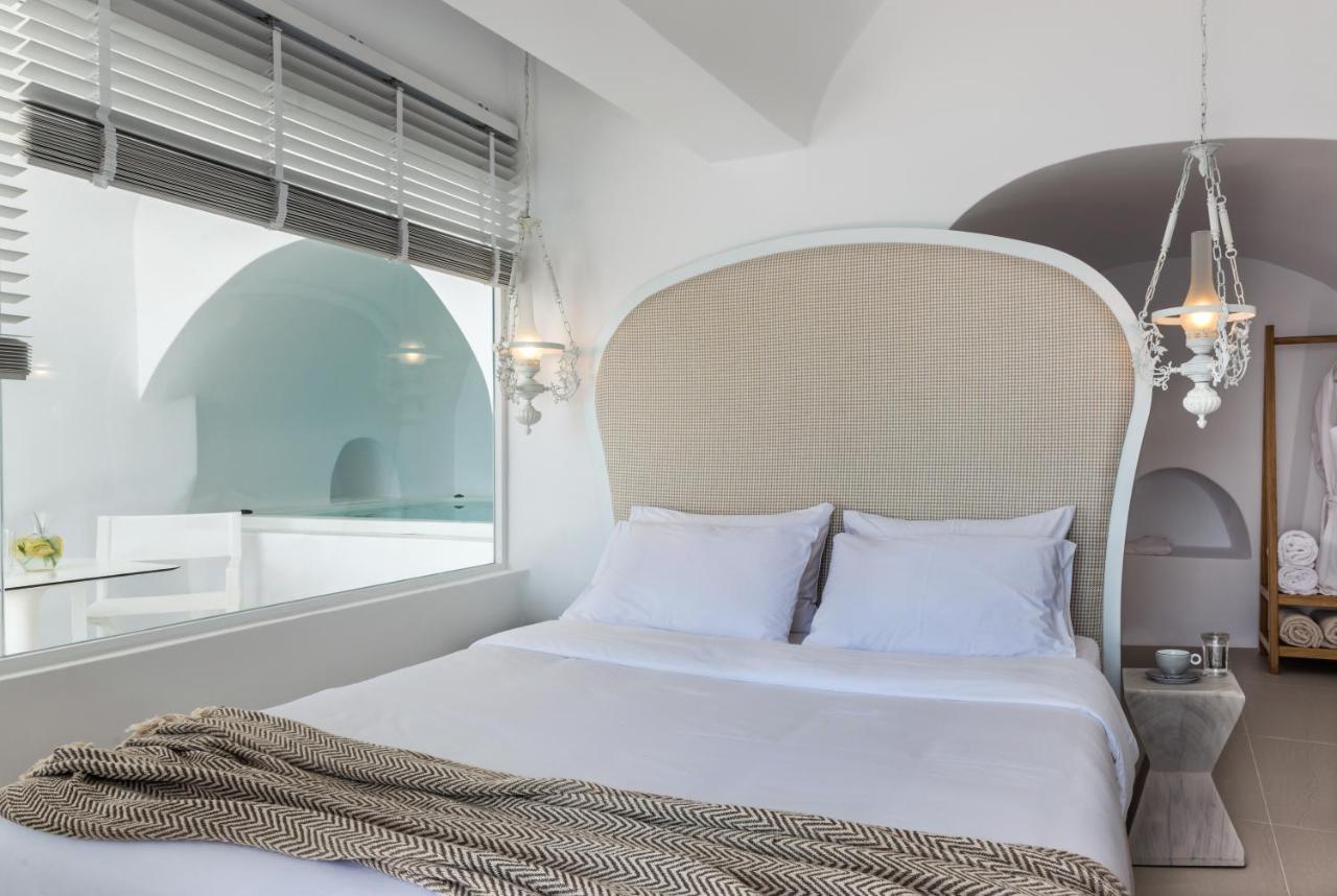 Nefeles Luxury Suites Firá Buitenkant foto