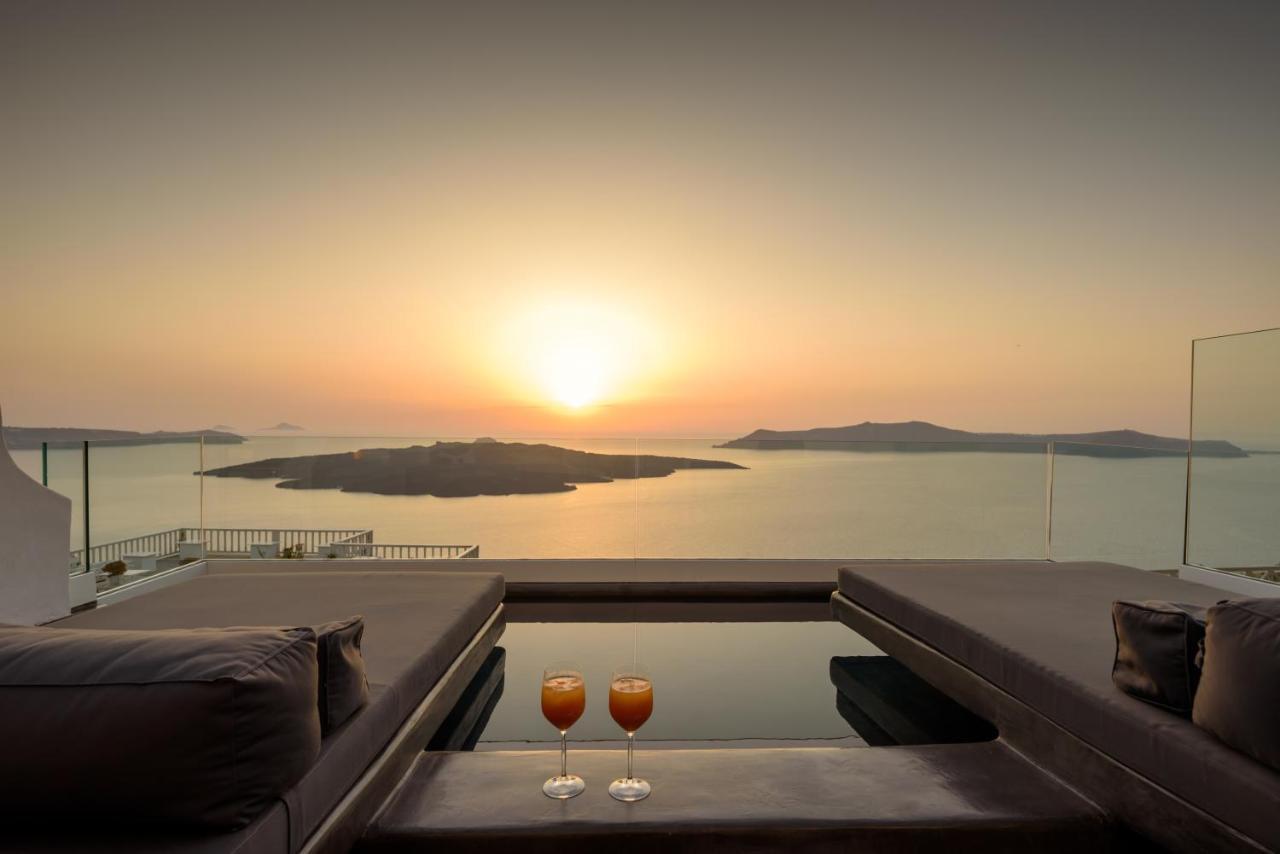 Nefeles Luxury Suites Firá Buitenkant foto