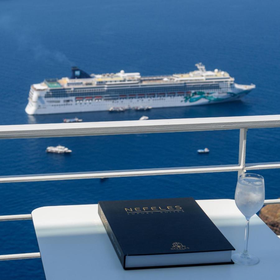 Nefeles Luxury Suites Firá Buitenkant foto